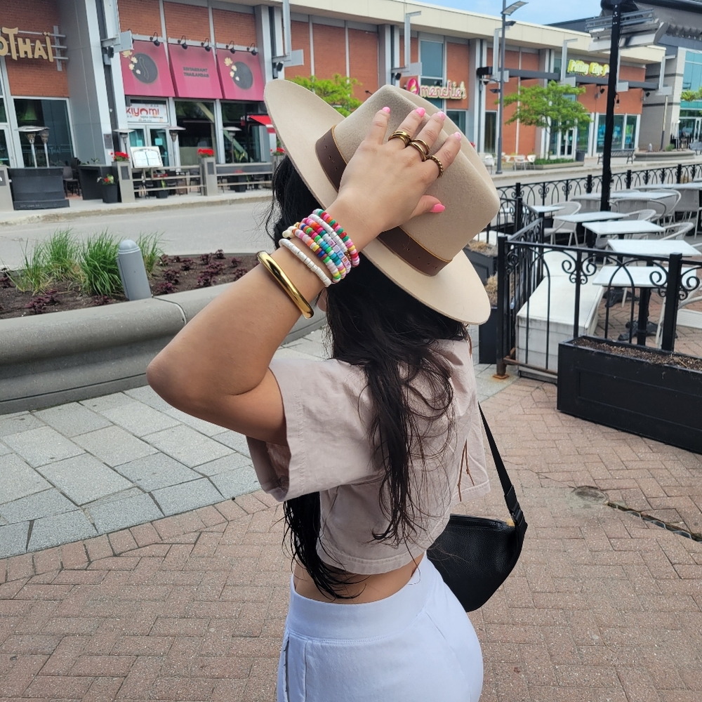 Beige brim hat